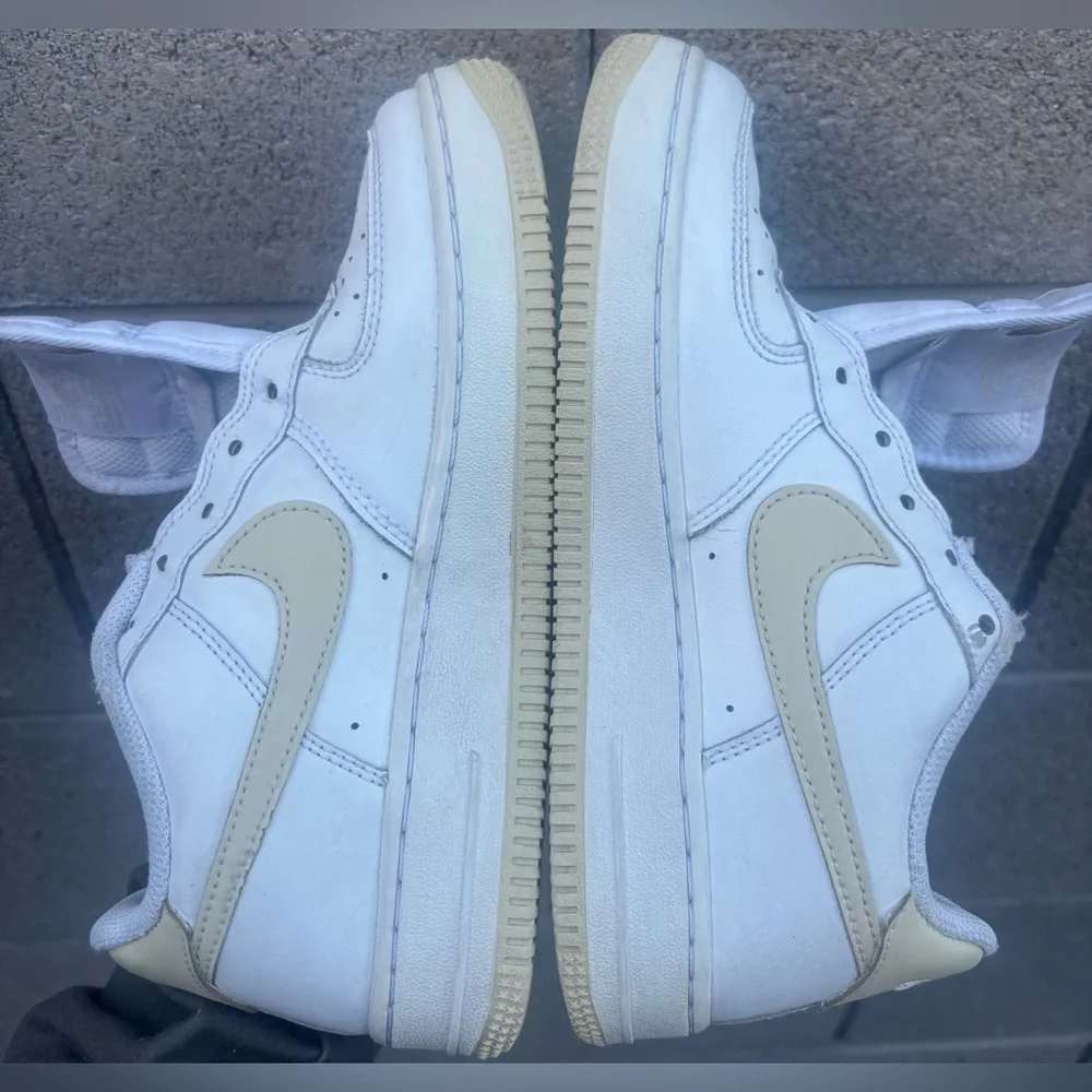Nike Air Force Sneakers